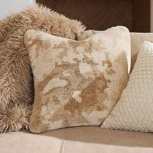 NWT Pottery Barn Isla Handknotted Pillow Cover Neutral Multi in bag 22x22
